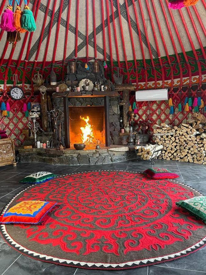 Ak-Tengir Yurt Resort Tossor Kültér fotó