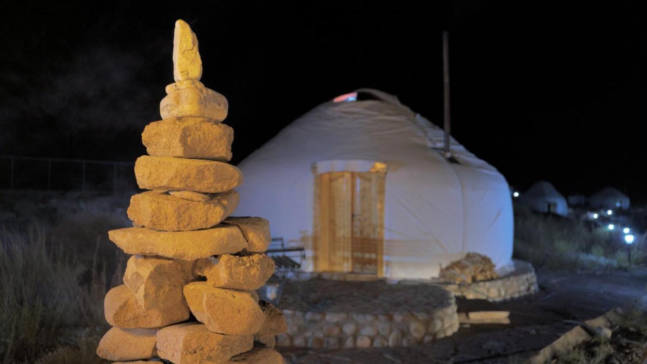 Ak-Tengir Yurt Resort Tossor Kültér fotó